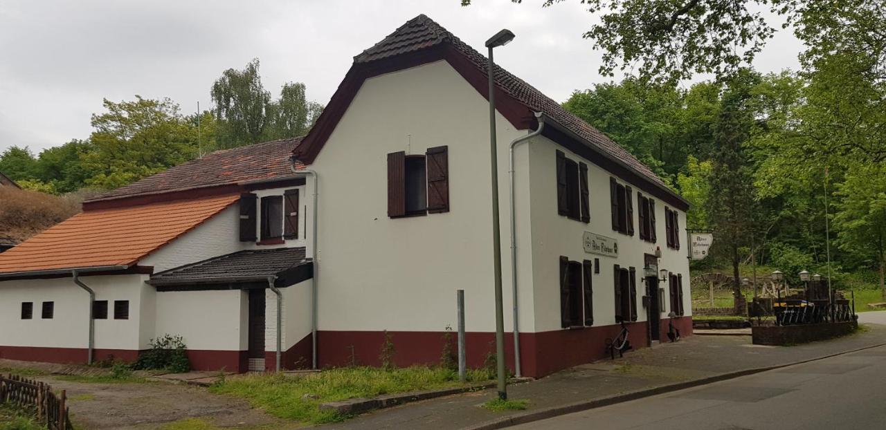 Hotel Altes Fahrhaus Duisbourg Extérieur photo